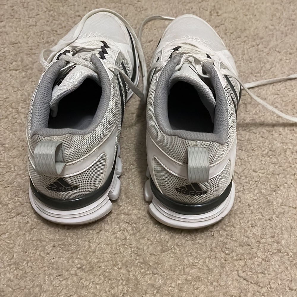 Adidas Men’s shoes, size 9 1/2 - Picture 3 of 5